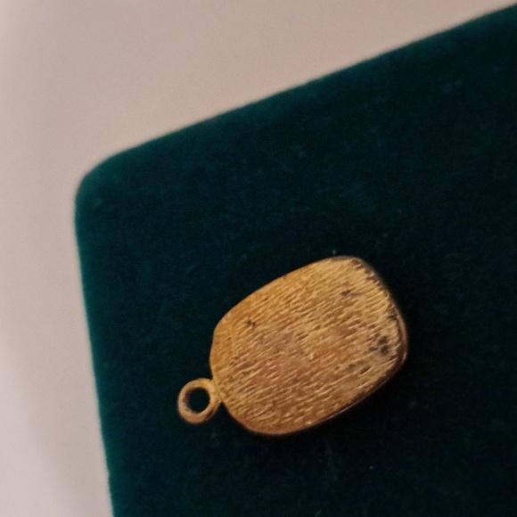 Vintage Gold Tone Natural Tiger Eye Stone Pendant - Picture 3 of 6